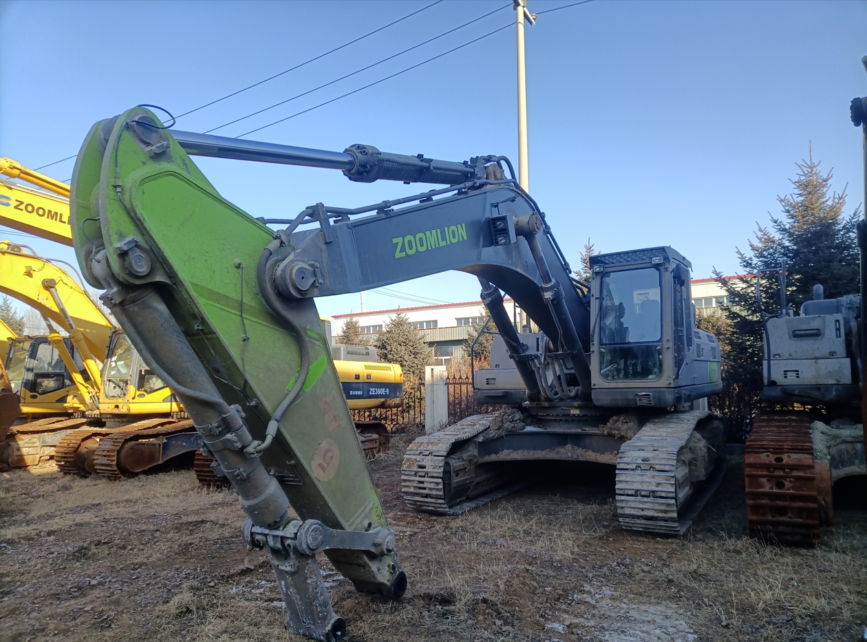 ZE485E‑10‑5031 — June 2020 | 3,314 hrs | Parked in Weinan | With bucket