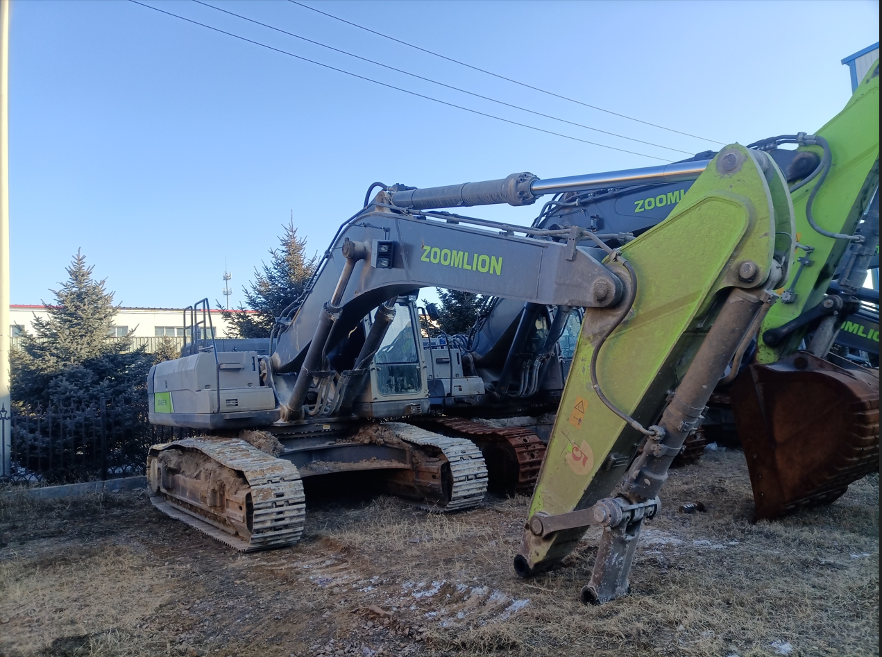 ZE485E‑10‑5031 — June 2020 | 3,314 hrs | Parked in Weinan | With bucket