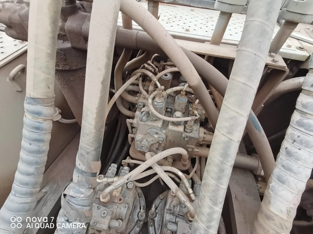 ZE485E‑10‑5176 — Built Apr 2021 | 2,734 hrs | Parked in Weinan (渭南) | No bucket assembly