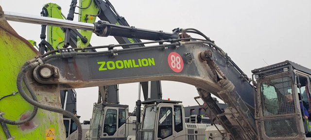 ZE650GK‑3074 | Sep 2023 | 3,455 h | Weinan — No bucket assembly