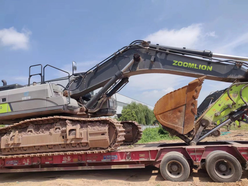 ZE485E‑10‑5268 | Jun 2021 | 1,143 h | Weinan — Bucket included