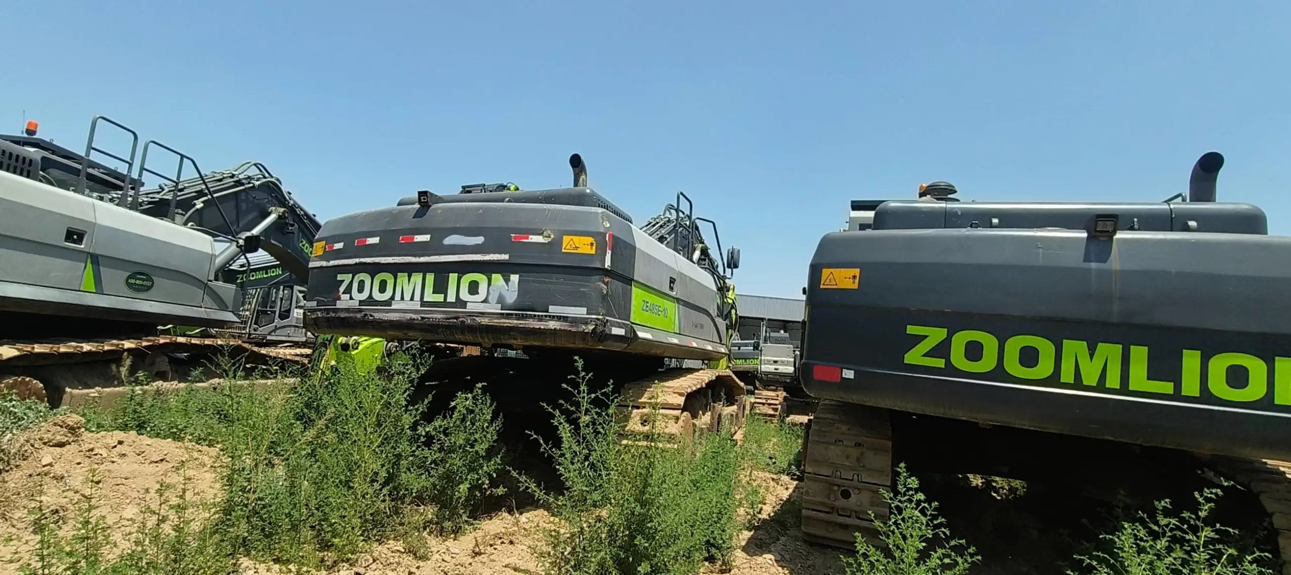 ZE485E‑10‑5257 | Jun 2021 | 2,238 h | Weinan — Bucket included