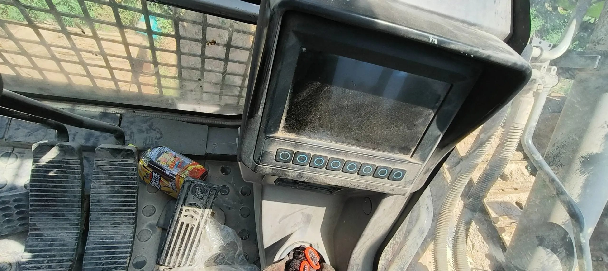 ZE485E‑10‑5257 | Jun 2021 | 2,238 h | Weinan — Bucket included