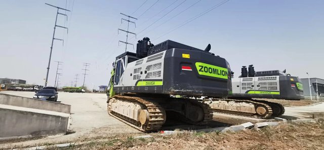 ZE650GK‑3140 | 2024 | 2,195 h | Siping — No bucket assembly