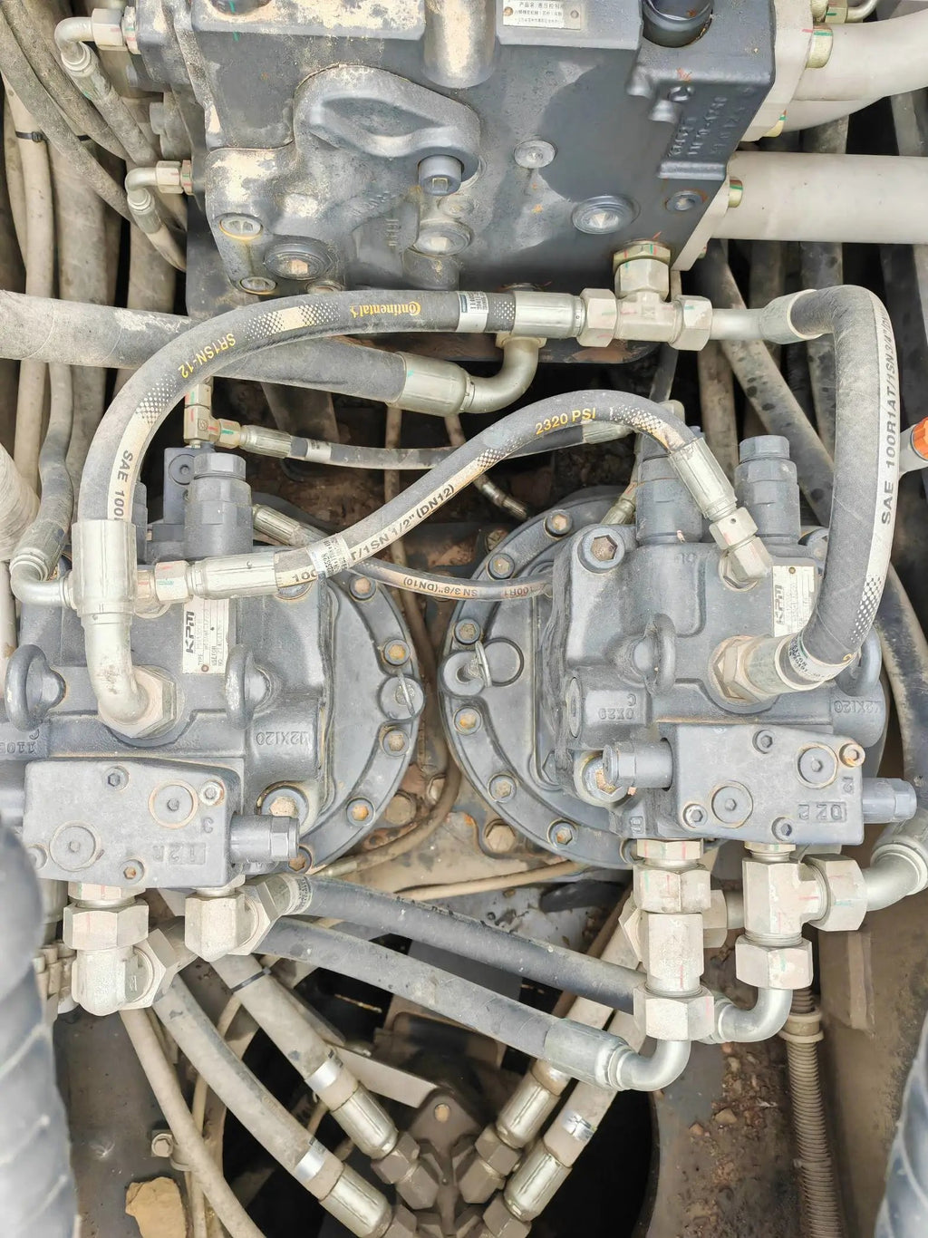 ZE490EK‑10‑5080 — manufactured October 2021, 432 hours, parked in Xi’an, no bucket assembly.