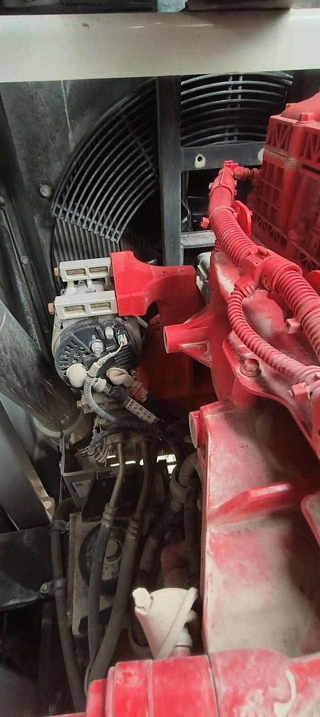 ZE650GK‑3099 | Oct 2023 | 1,078 h | Weinan — No bucket assembly