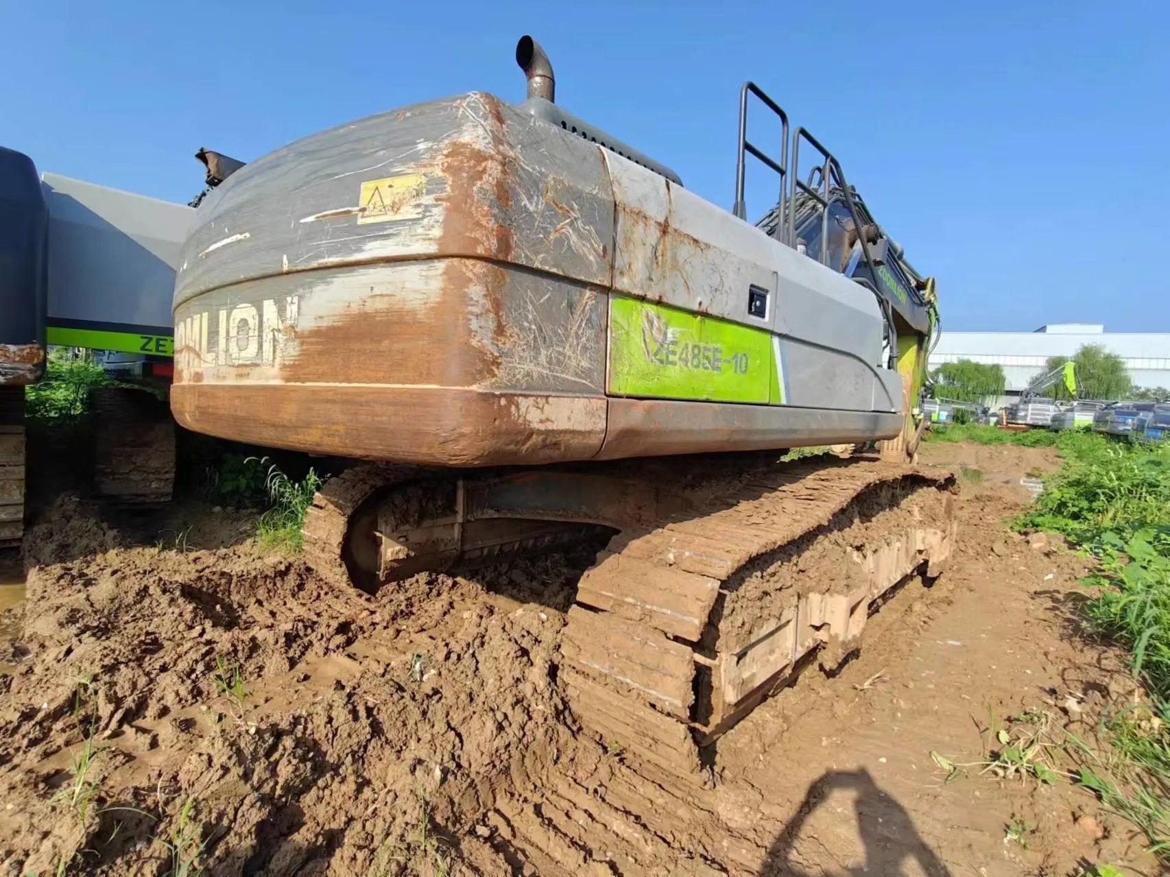 ZE485E‑10‑5034 — Jun 2020 | 2,607 hrs | Parked in Weinan | With bucket