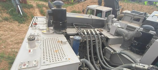 ZE650GK‑3098 | Oct 2023 | 1,129 h | Weinan — Bucket included