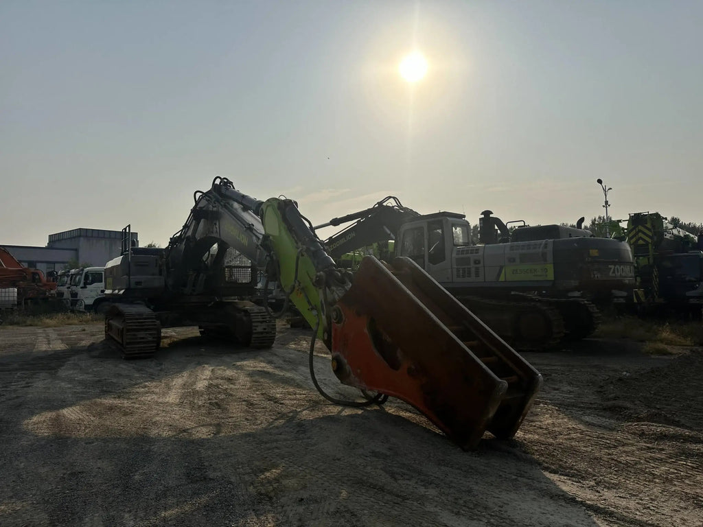 ZE485E‑10‑5057 — Jul 2020 | 2,867 hrs | Fitted with 艾迪195 hydraulic breaker