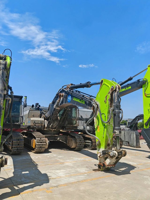 ZE650GK‑3015 | 2023 | 4,141 h | Weinan — No bucket assembly