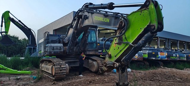 ZE650GK‑3038 | 2023‑06 | 3,687 h | Weinan — No bucket assembly