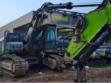 ZE650GK‑3038 | 2023‑06 | 3,687 h | Weinan — No bucket assembly