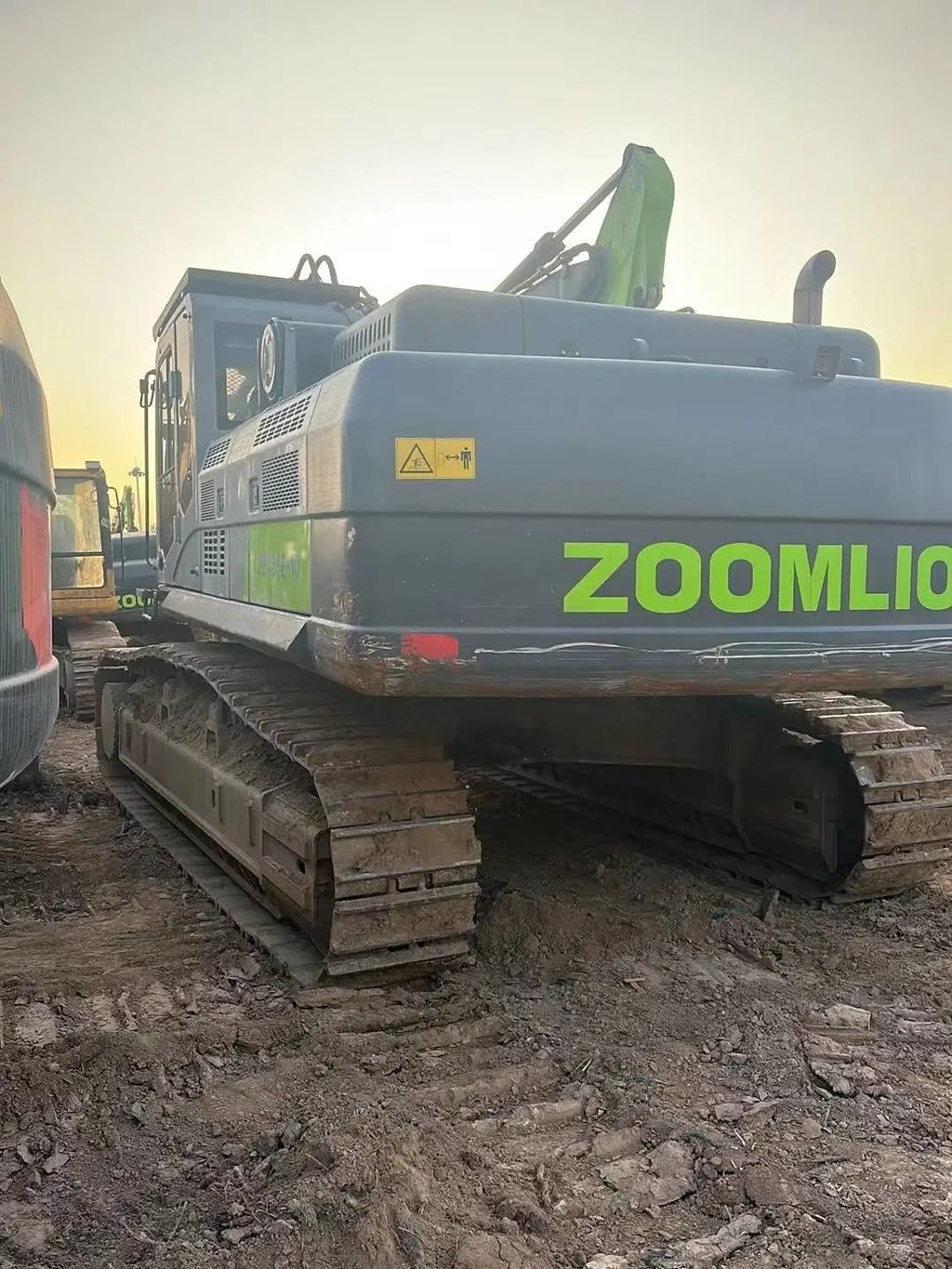 ZE485E‑10‑5175 — Built 2021 | 1,410 hrs | Fitted with Aidi (艾迪) 195 hydraulic breaker
