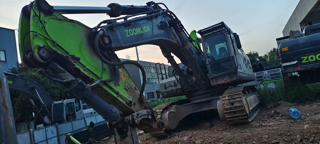 ZE650GK‑3038 | 2023‑06 | 3,687 h | Weinan — No bucket assembly