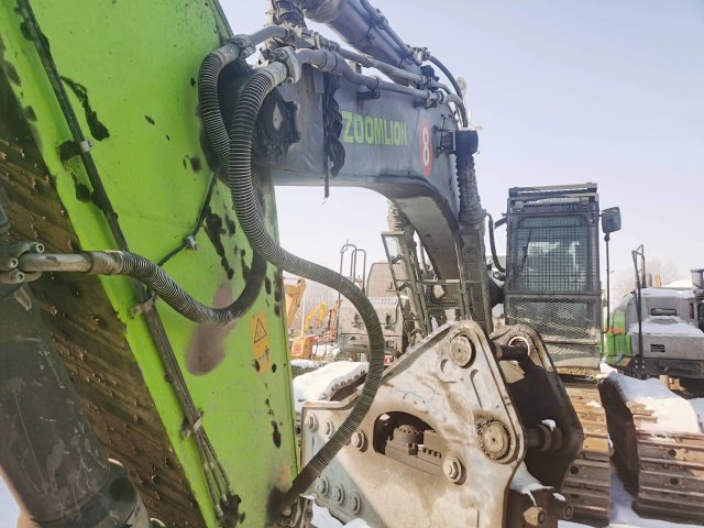 ZE650GK‑3019 | 2023 | 2,524 h | Baoding — Deka 215 hydraulic breaker