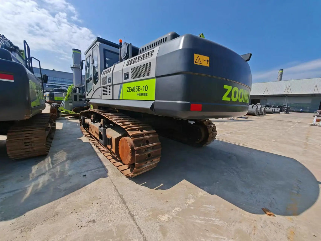 ZE485E‑10‑5195 — Built Nov 2021 | 2,511 hrs | Parked in Weinan (渭南) | Fitted with Aidi (艾迪) 195 hydraulic breaker