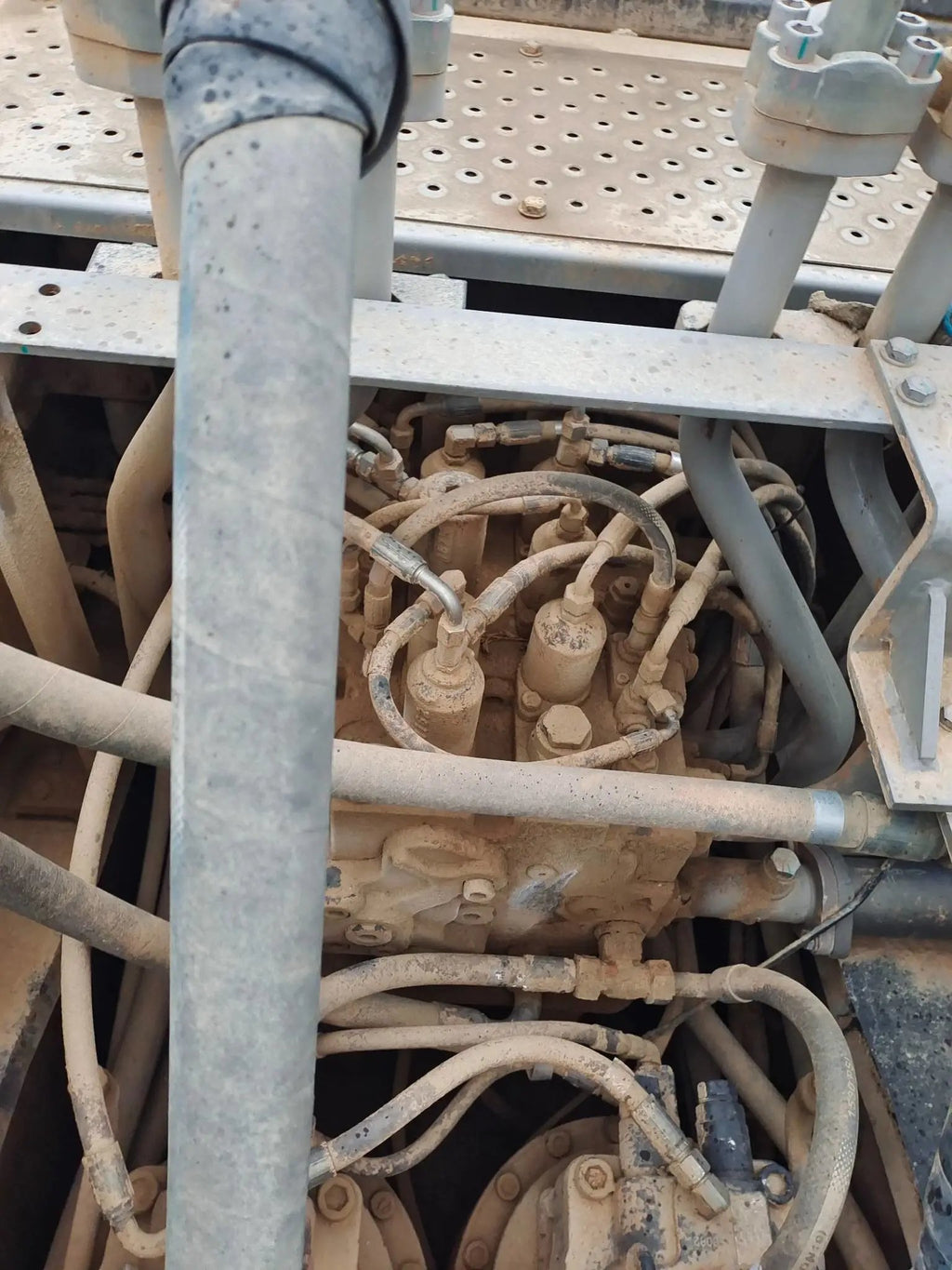 ZE485E‑10‑5196 | 2021 | 2,624 h | Xi’an — Bucket (confirm capacity/type on request)