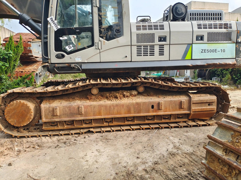 ZE485E‑10‑5140 — Manufactured Oct 2020 | 2,921 hours | Parked in Xi’an | Equipped with bucket