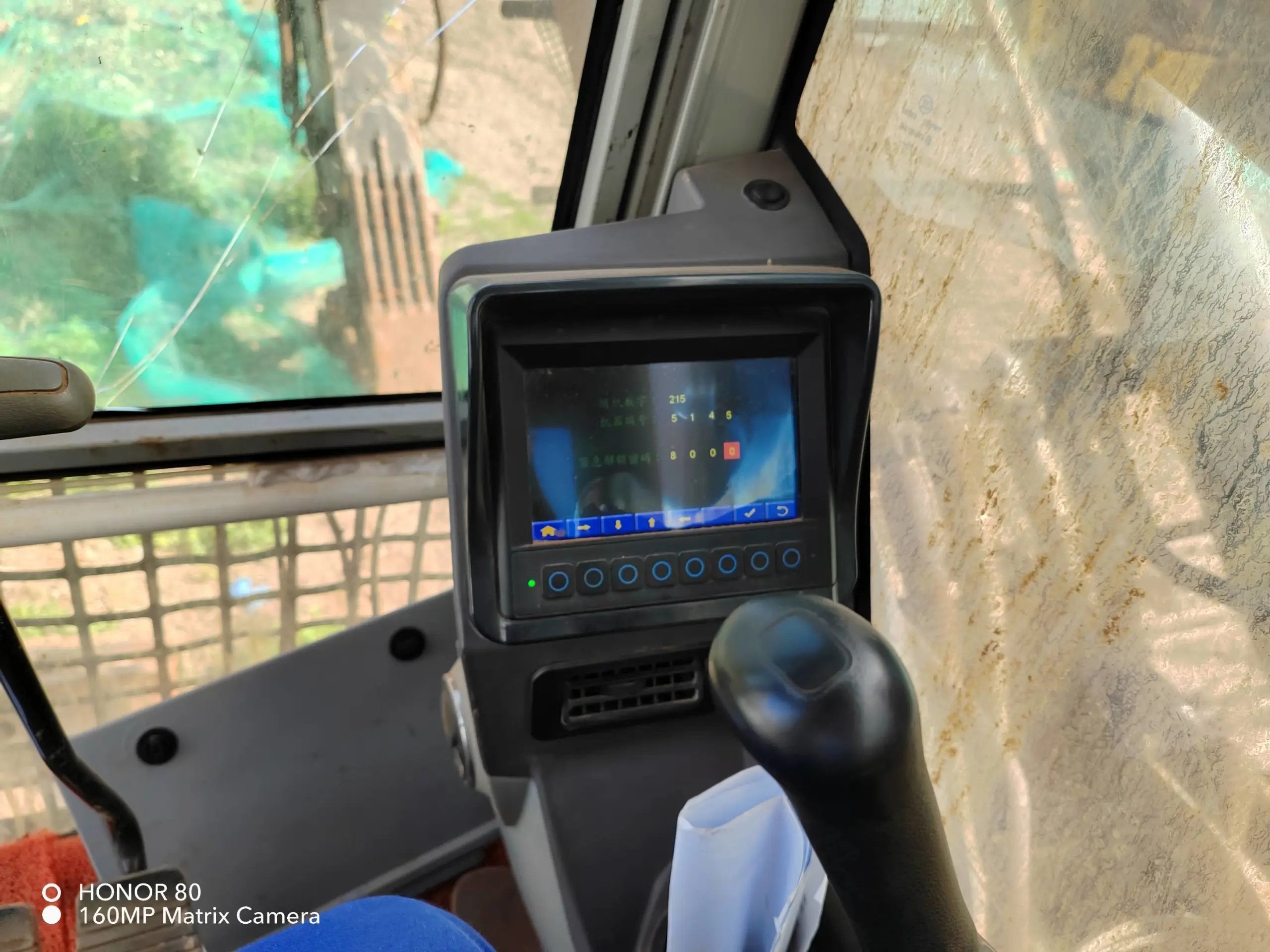 ZE485E‑10‑5145 — Manufactured Dec 2020 | 3,060 hours | Parked in Wuhu, Anhui | Bucket assembly missing