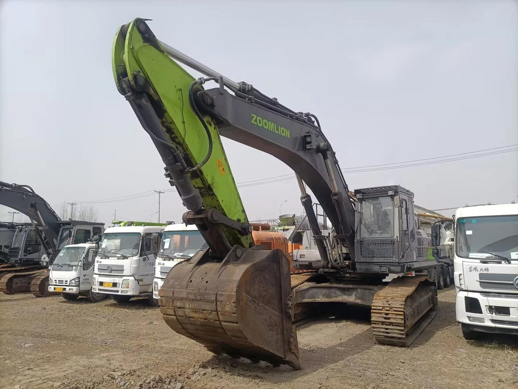 ZE485E‑10‑5070 — Aug 2020 | 3,889 hrs | Parked in Siping, Jilin | With bucket