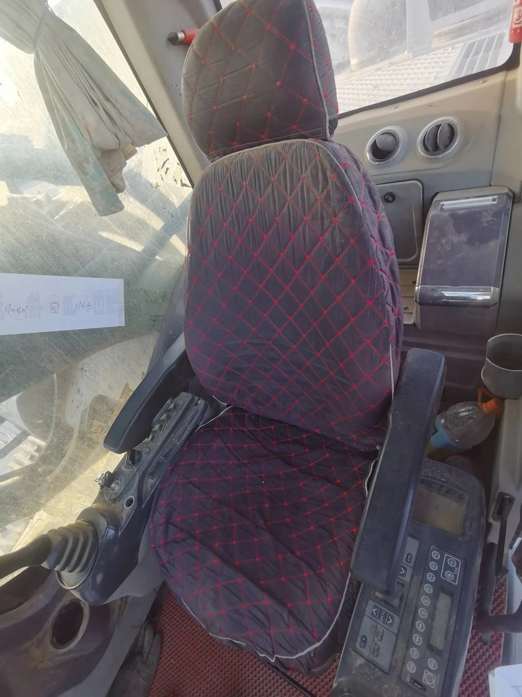 ZE485E‑10‑5061 — Jul 2020 | 4,788 hrs | Parked in Weinan | With bucket