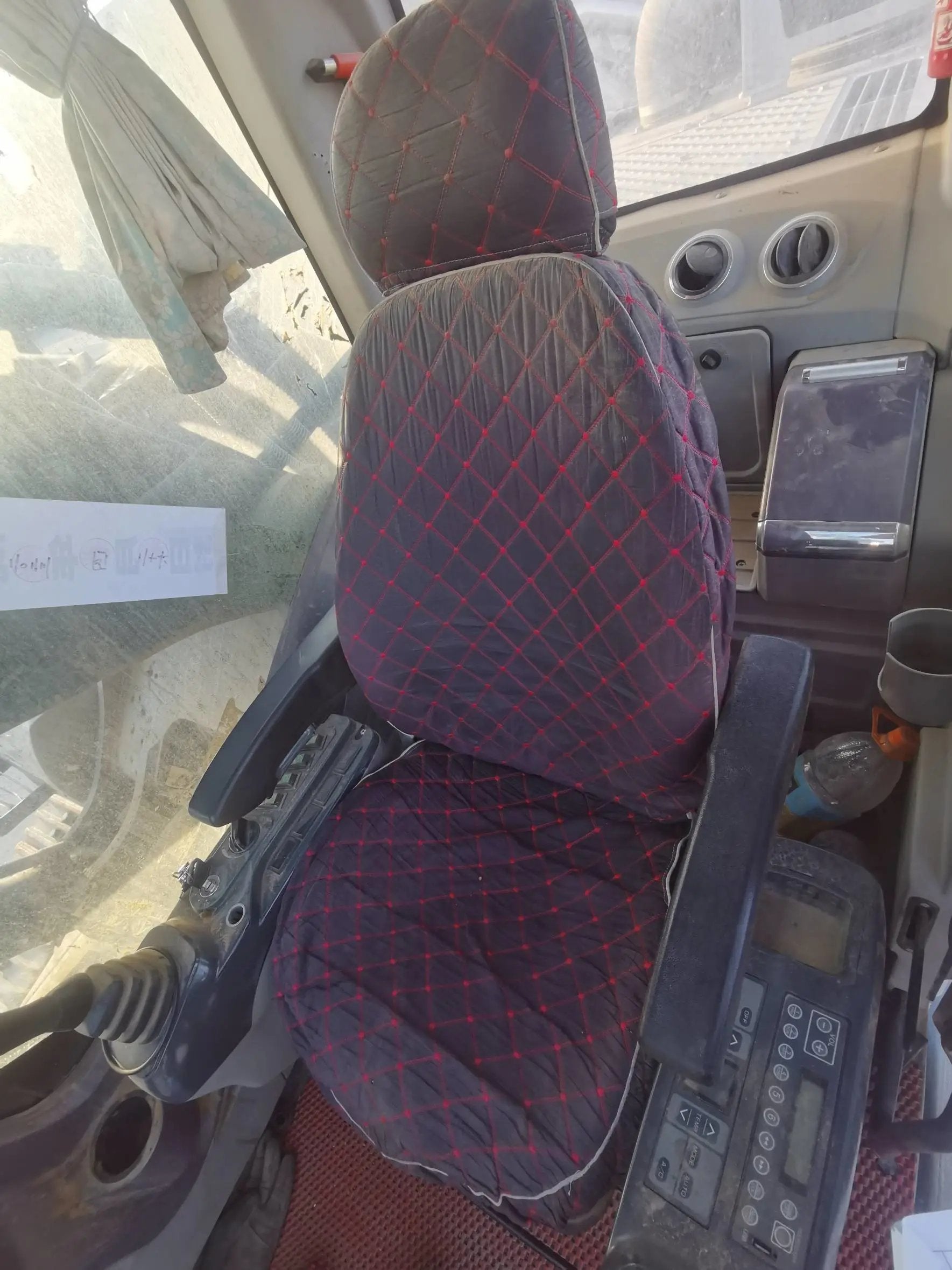 ZE485E‑10‑5061 — Jul 2020 | 4,788 hrs | Parked in Weinan | With bucket
