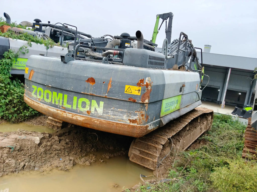 Zoomlion ZE550EK‑10‑1052 — 2021 | 6,063 hrs | Parked in Weinan, Shaanxi | Includes bucket assembly