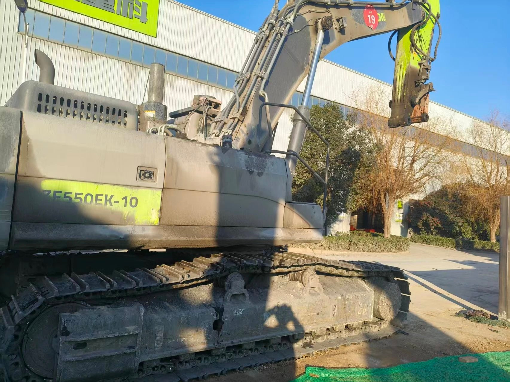 ZE550EK‑10‑1354 | 2022 | 6,791 h | Weinan — Beilite 200 hydraulic breaker included