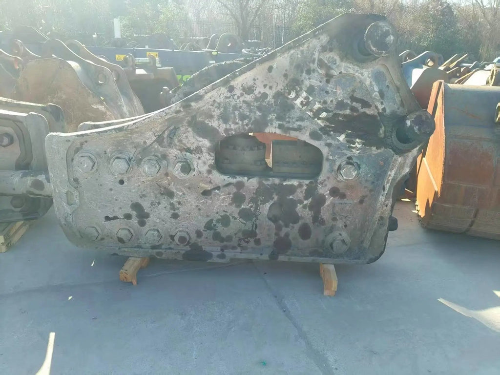 ZE550EK‑10‑1354 | 2022 | 6,791 h | Weinan — Beilite 200 hydraulic breaker included