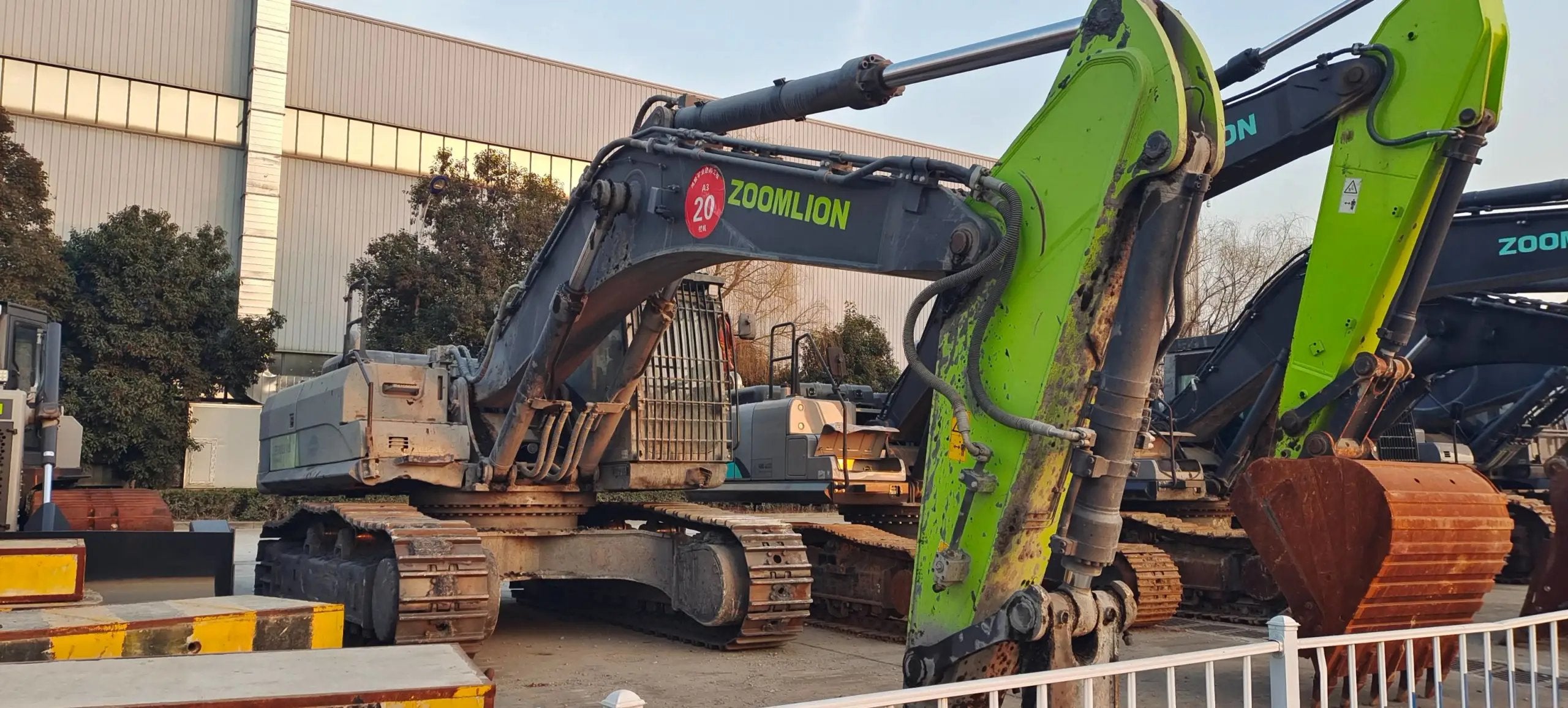 ZE550EK-10-1359 | 2022 | 6,720 hrs | Weinan — Beilite 200 hydraulic breaker fitted