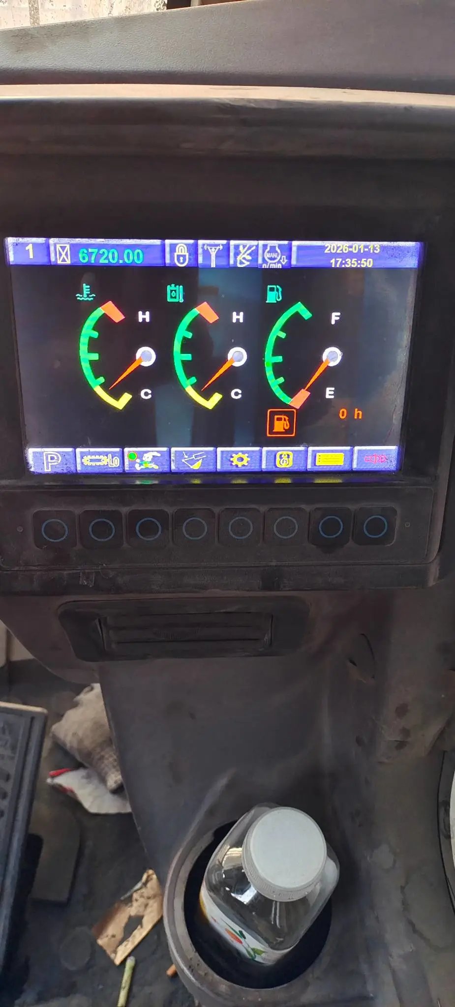 ZE550EK-10-1359 | 2022 | 6,720 hrs | Weinan — Beilite 200 hydraulic breaker fitted