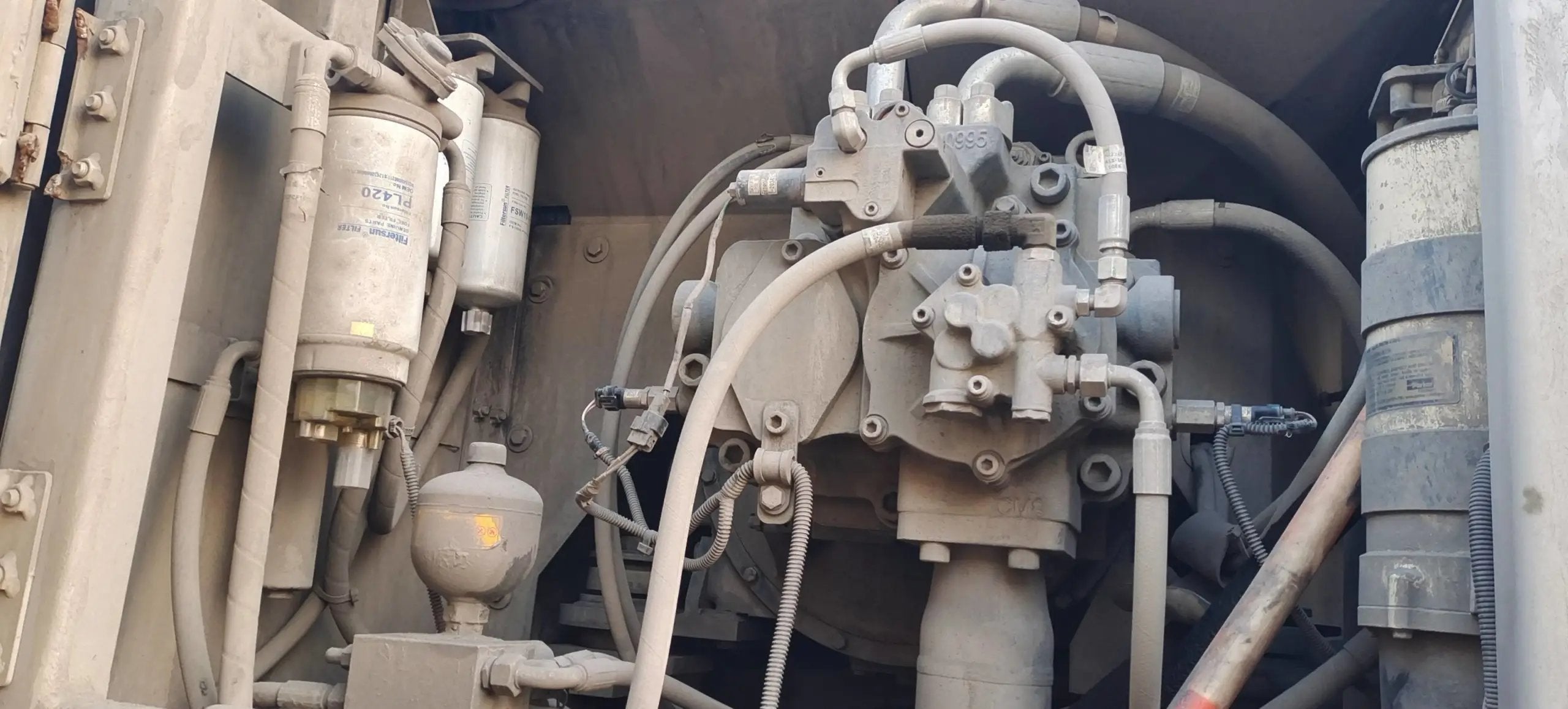 ZE550EK-10-1359 | 2022 | 6,720 hrs | Weinan — Beilite 200 hydraulic breaker fitted