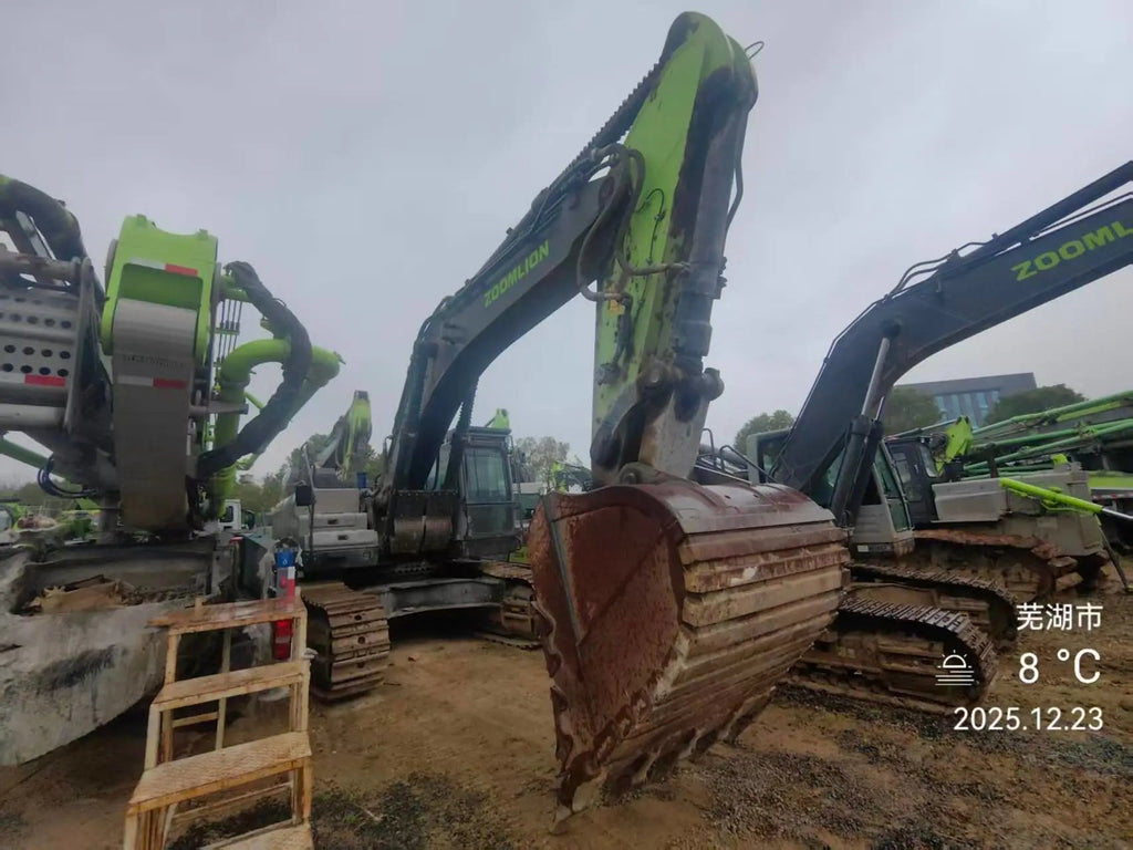 ZE500GK‑3054 | Manufactured Mar 2024 | 730 hrs | Wuhu, Anhui — fitted with standard digging bucket