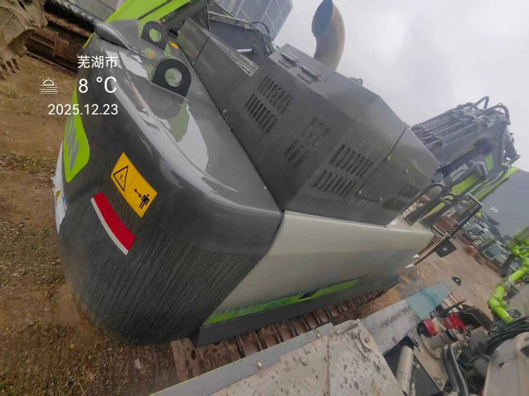 ZE500GK‑3054 | Manufactured Mar 2024 | 730 hrs | Wuhu, Anhui — fitted with standard digging bucket
