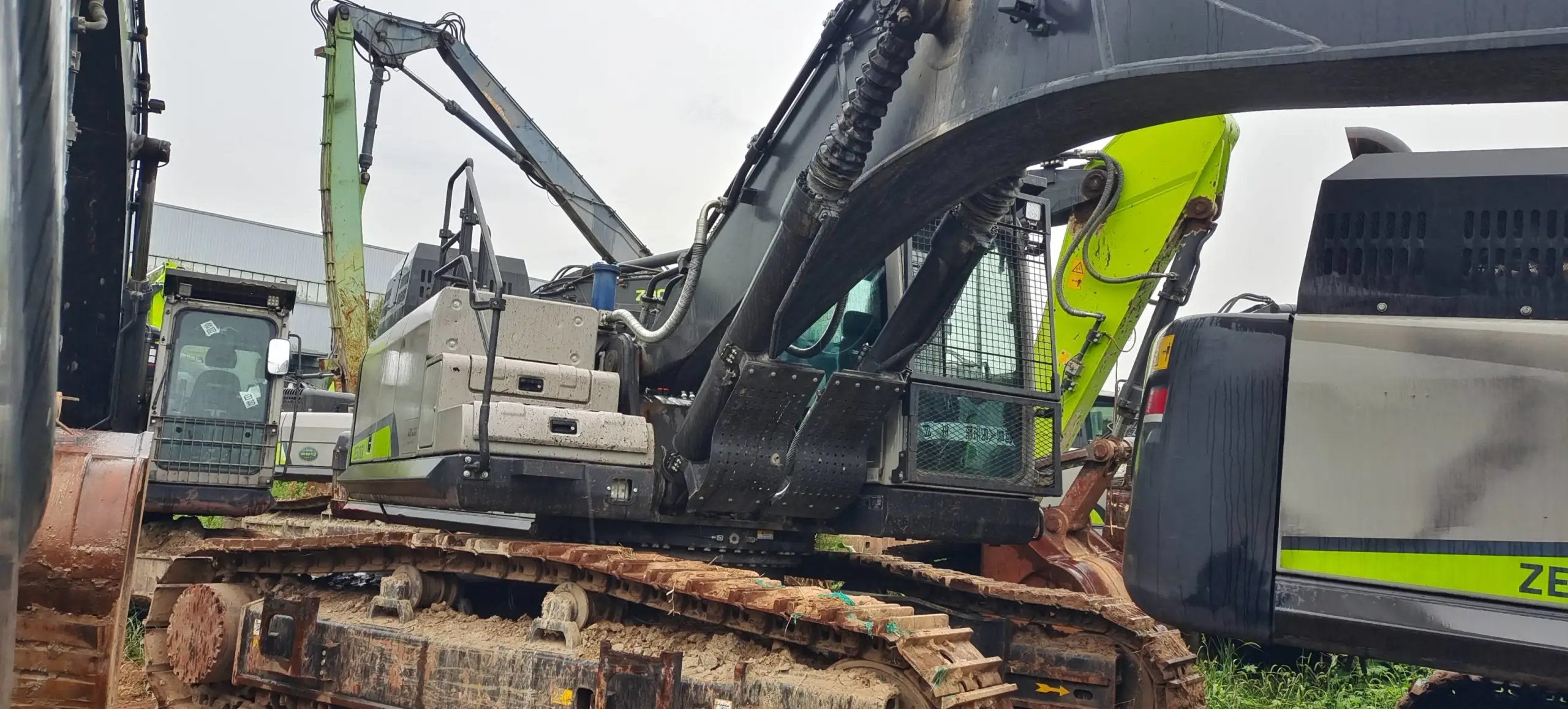 ZE500GK‑3040 | 2023 | 325 h | Weinan Park — Standard digging bucket