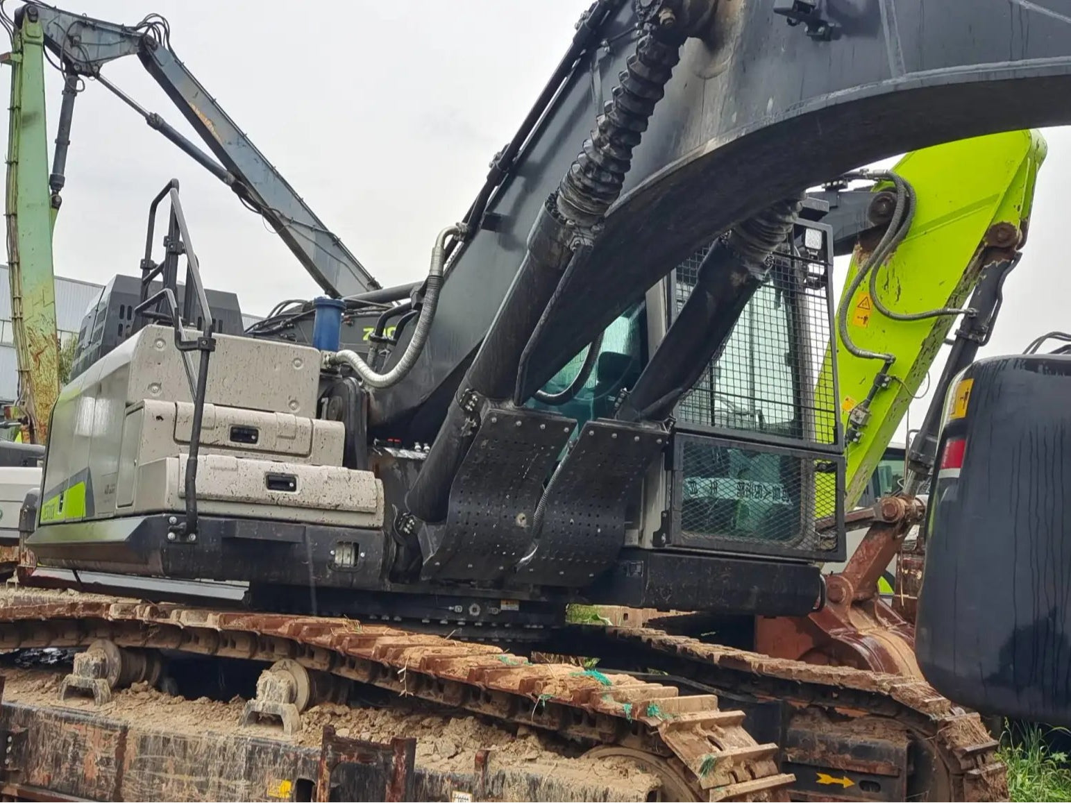ZE500GK‑3040 | 2023 | 325 h | Weinan Park — Standard digging bucket