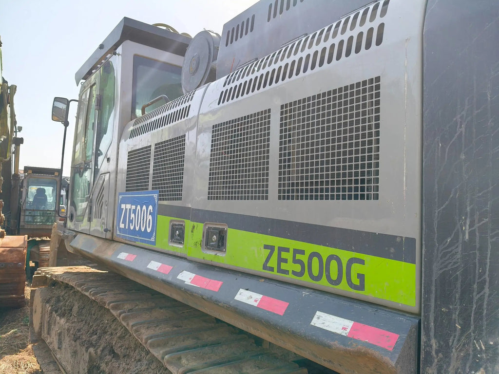 ZE500G‑5023 — Wèi­nán (Weinan) yard, manufactured 2023, 9,710 hours, bucket fitted.
