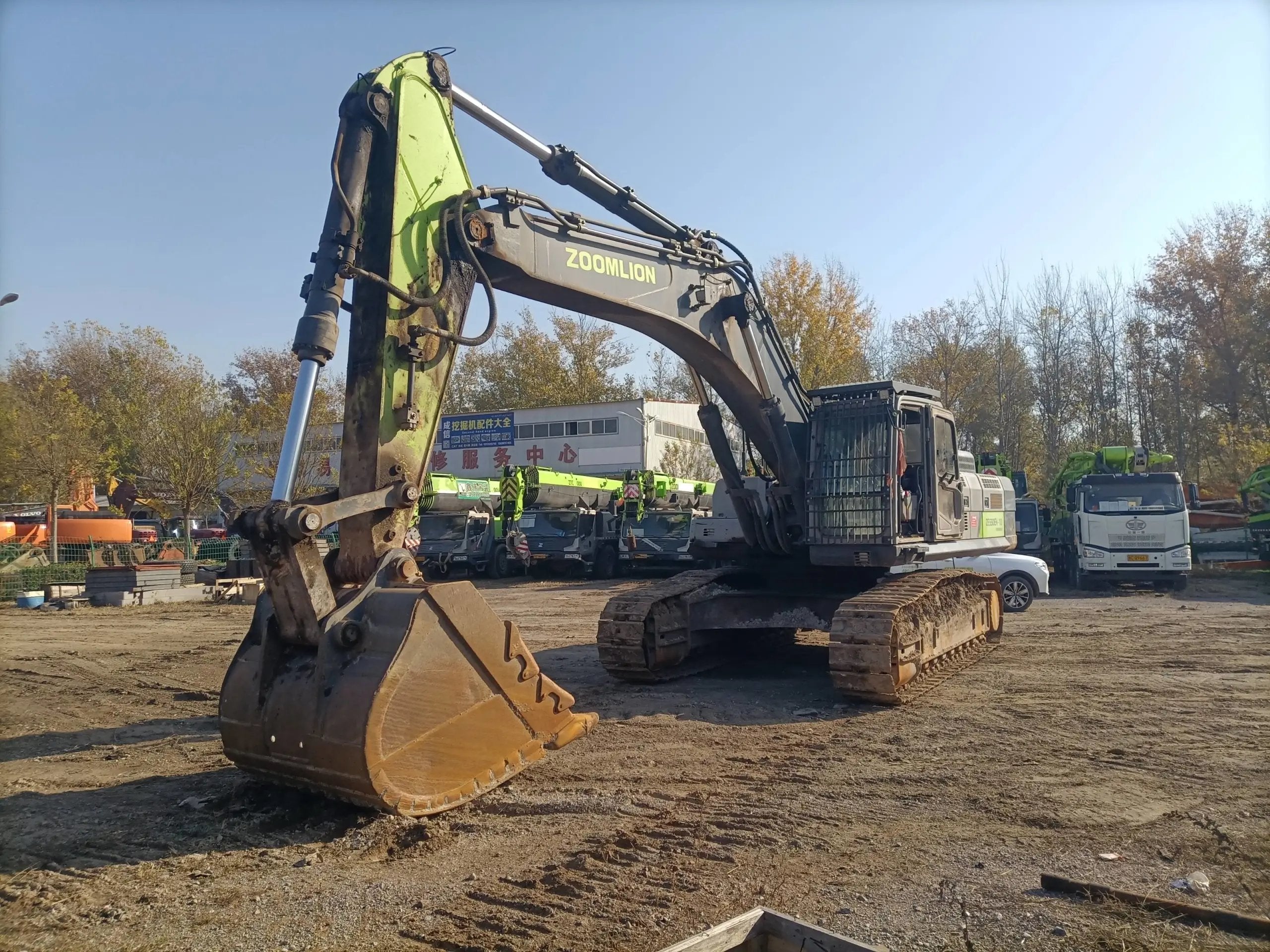 Zoomlion ZE550EK‑10‑1079 — 2021 | 6,216 hrs | Parked in Baoding (保定) | Includes bucket