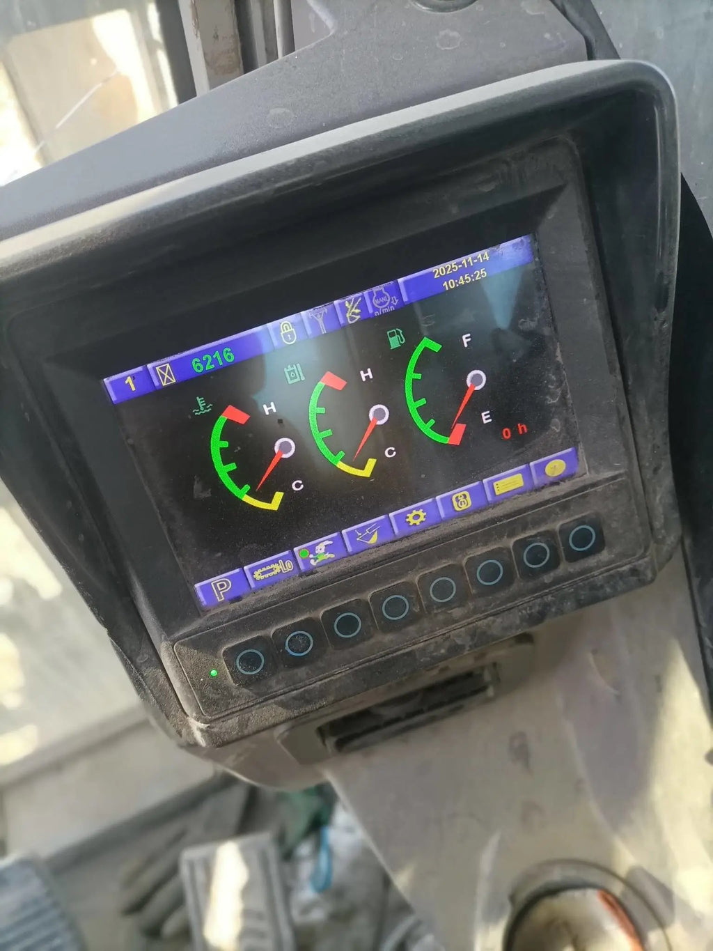 Zoomlion ZE550EK‑10‑1079 — 2021 | 6,216 hrs | Parked in Baoding (保定) | Includes bucket