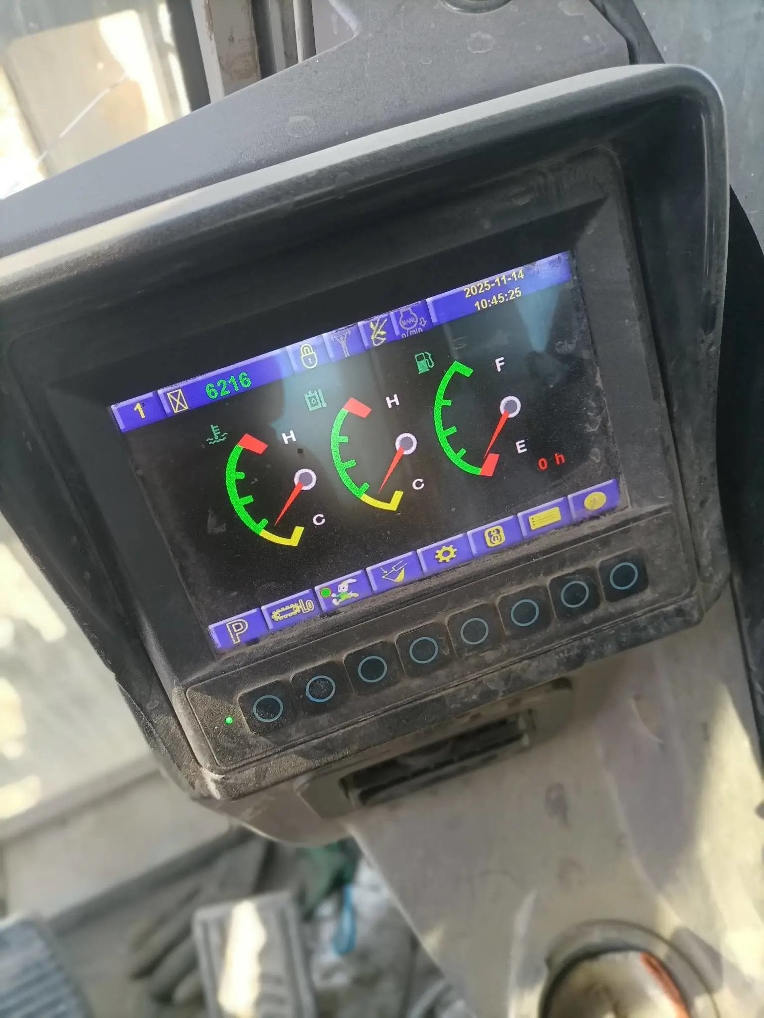 Zoomlion ZE550EK‑10‑1079 — 2021 | 6,216 hrs | Parked in Baoding (保定) | Includes bucket