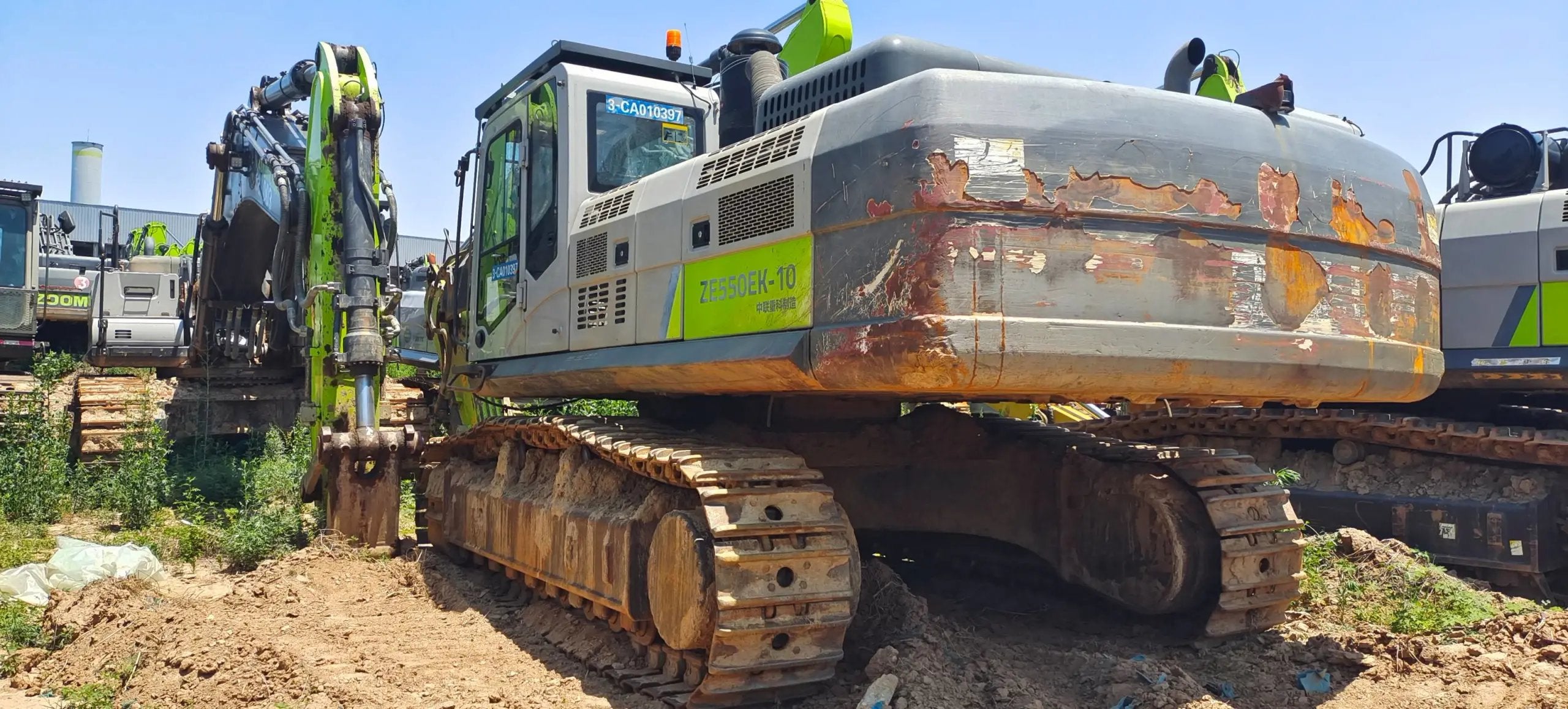ZE550EK-10-1192 | Built: 2021 | Hours: 3,923 hrs | Stored: Weinan park, Shaanxi | Attachment: Bucket