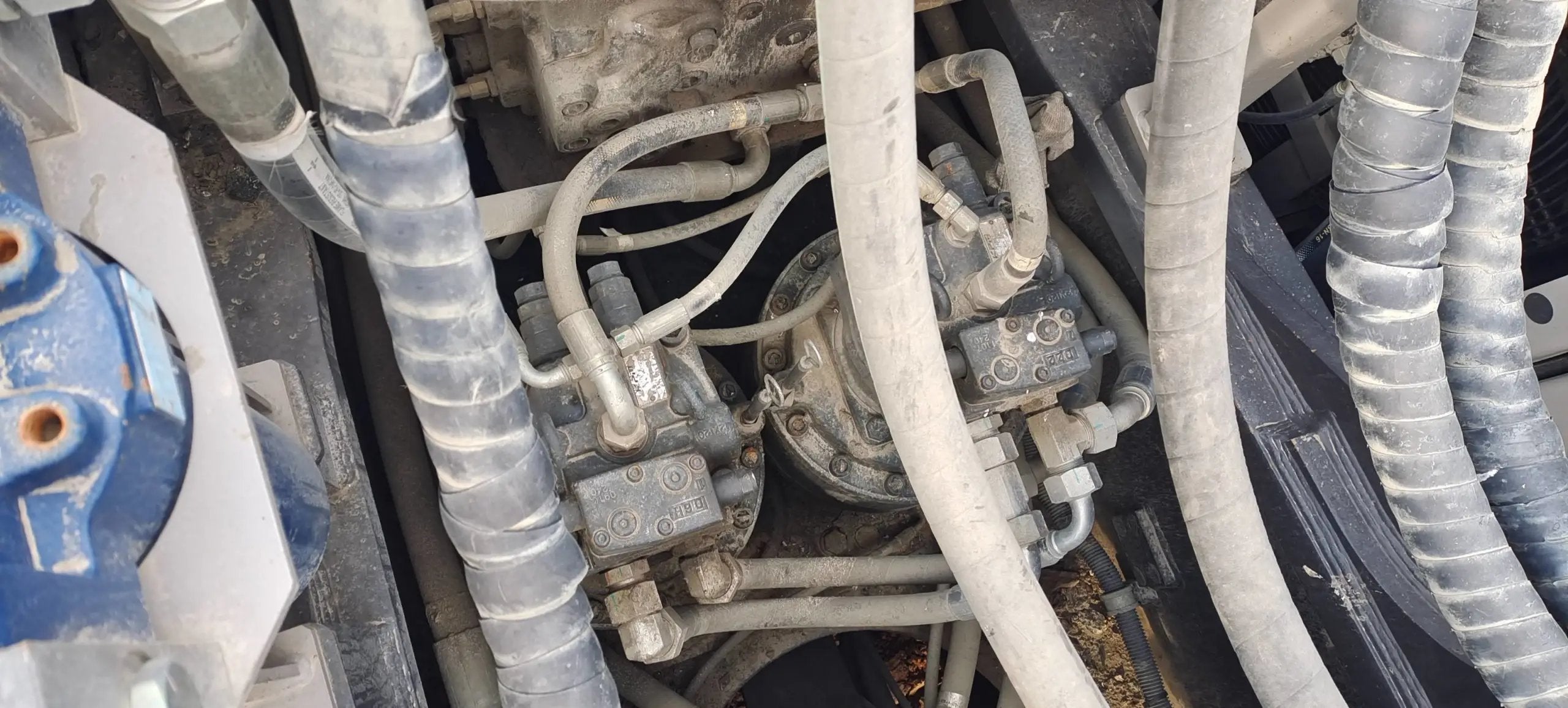 ZE550EK‑10‑1253 | 2021 | 9,452 h | Weinan Park — ADI200 hydraulic breaker