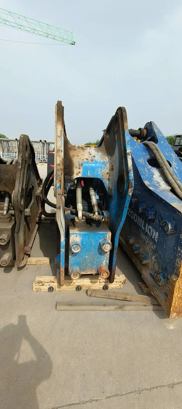 ZE650EK‑10‑5027 | 2022 | 1,508 h | Weinan — Laobing 210 hydraulic breaker