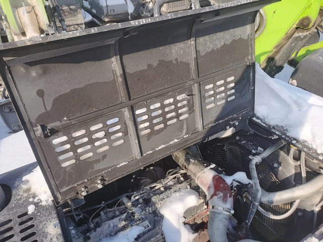 ZE650EK‑10‑5033 | 2022 | 1,825 h | Baoding — Decker 210 hydraulic breaker