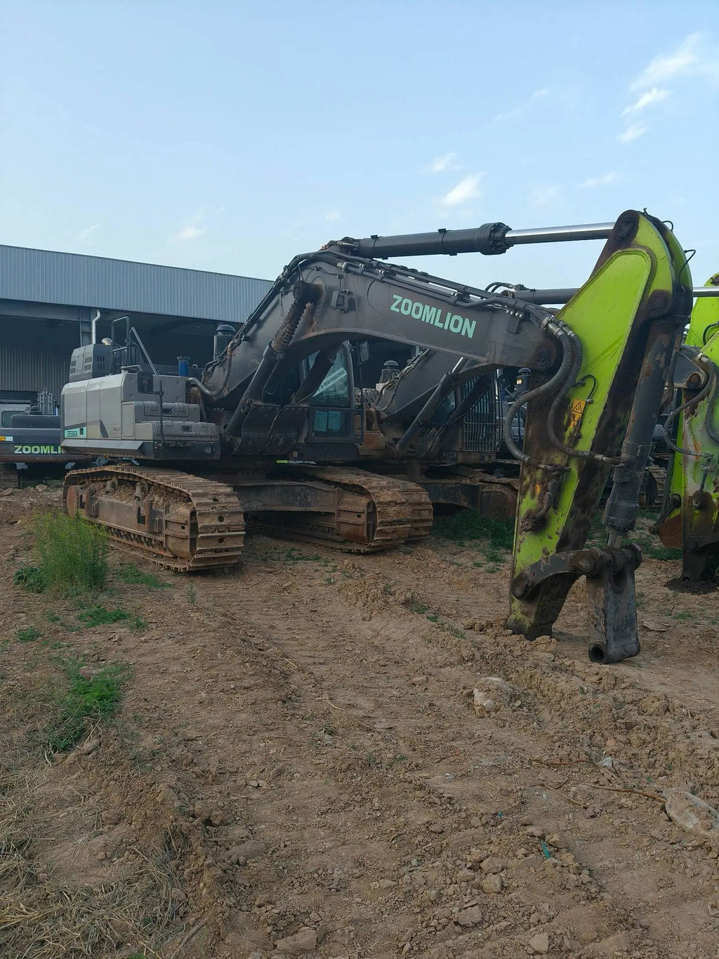 ZE550GK‑1018 | Jun 2023 | 1,467 h | Weinan — Standard bucket
