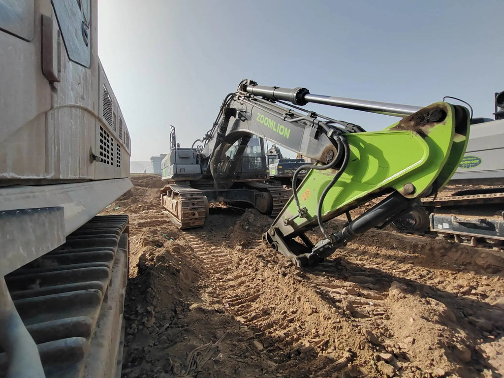 ZE550EK‑10‑1009 | Manufactured Oct 2020 | 2,073 hrs | Parked in Weinan — NO bucket assembly