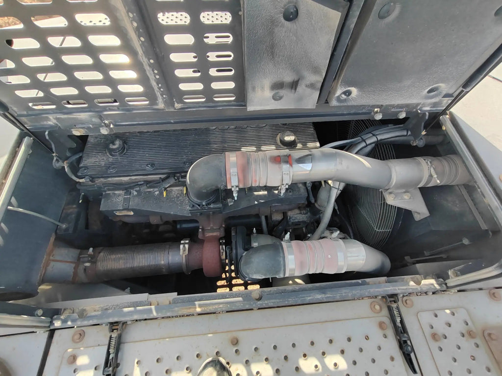 ZE550EK‑10‑1009 | Manufactured Oct 2020 | 2,073 hrs | Parked in Weinan — NO bucket assembly