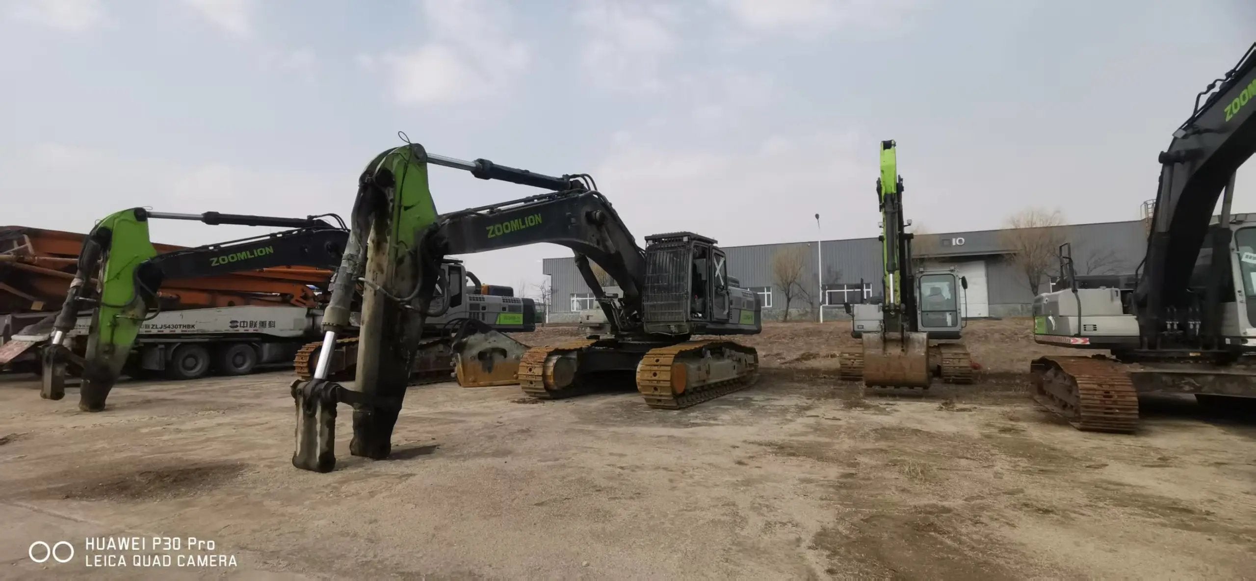 ZE550EK‑10‑1345 | 2022 | 15,053 h | Siping — No bucket assembly