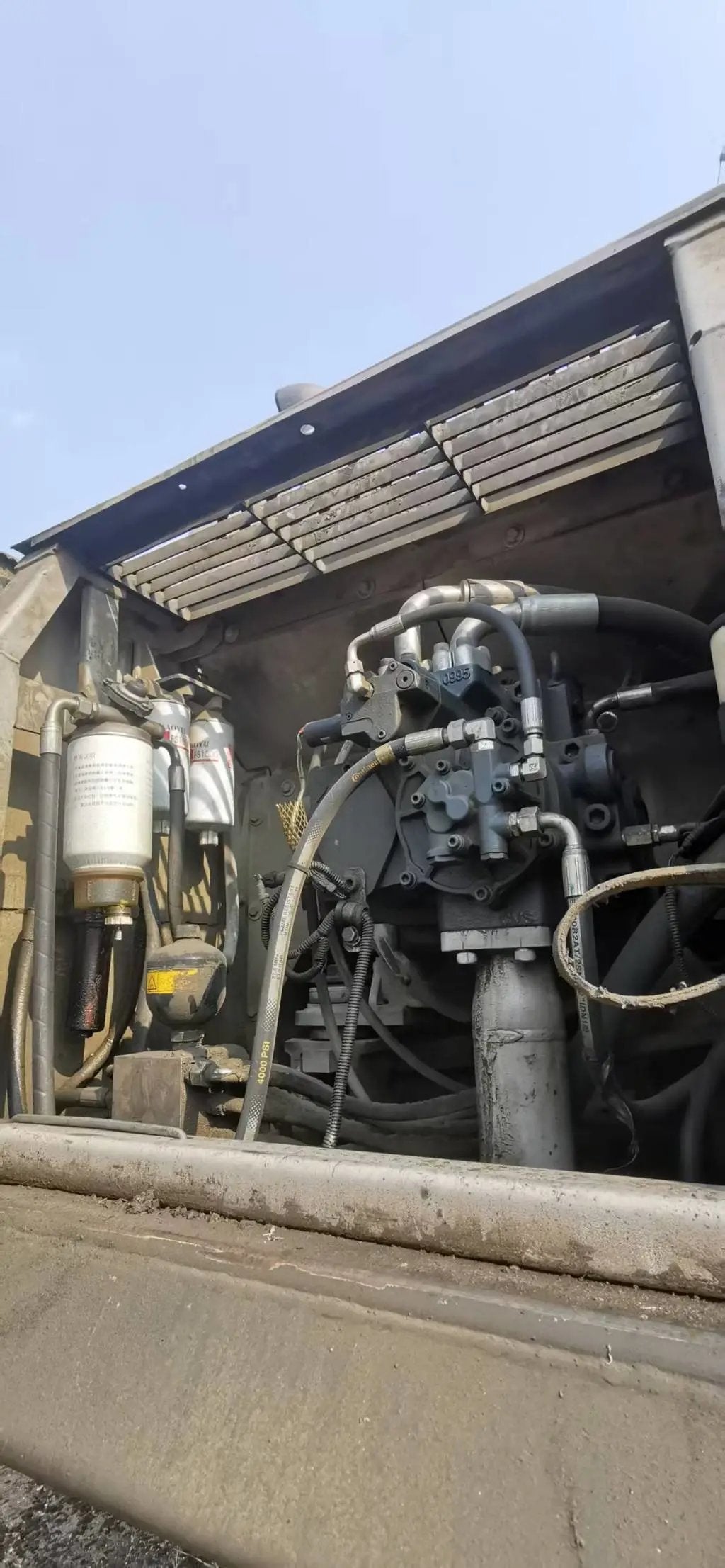 ZE550EK‑10‑1345 | 2022 | 15,053 h | Siping — No bucket assembly