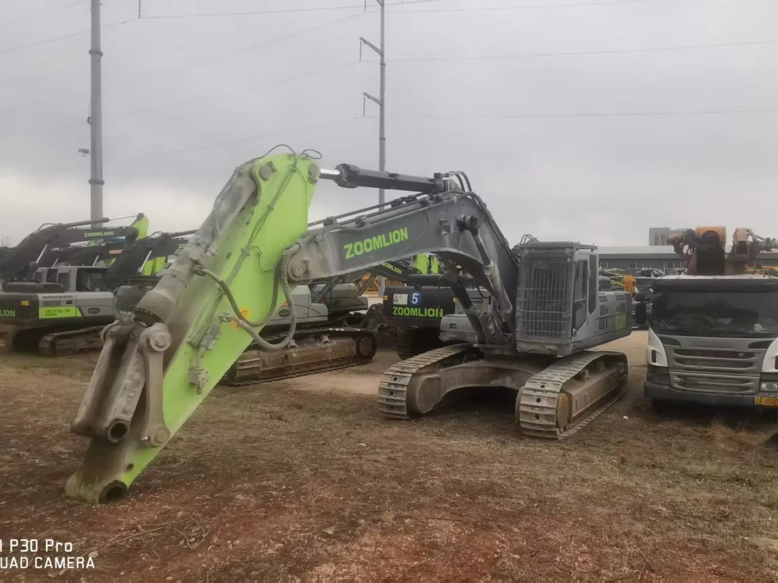 ZE550EK-10-1177 | Built: June 2021 | Hours: 6,889 hrs | Parked: Siping, Jilin | Attachment: Decker 200 hydraulic breaker